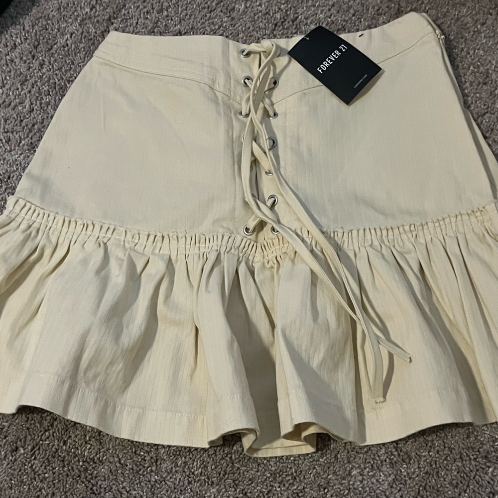 mini skirt